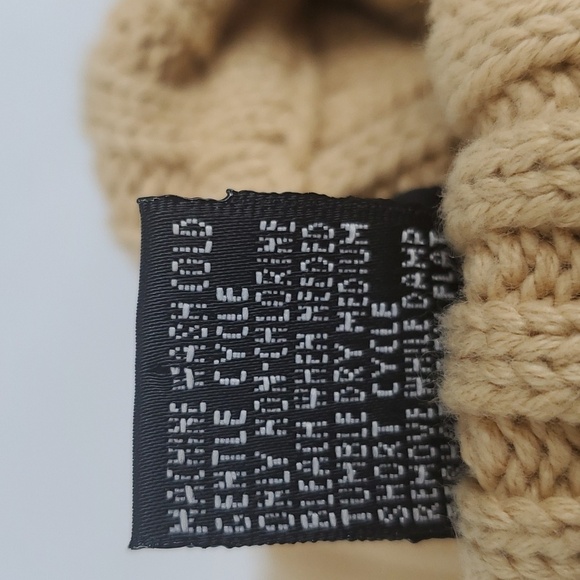 Vintage 90s INC Ribbed Cream Color Turtleneck Sweater Size Large Made in Austria - Picture 4 of 8